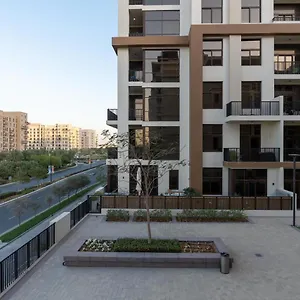 Almond Haven 2br, 2 Bath Retreat In Town Square Dubai