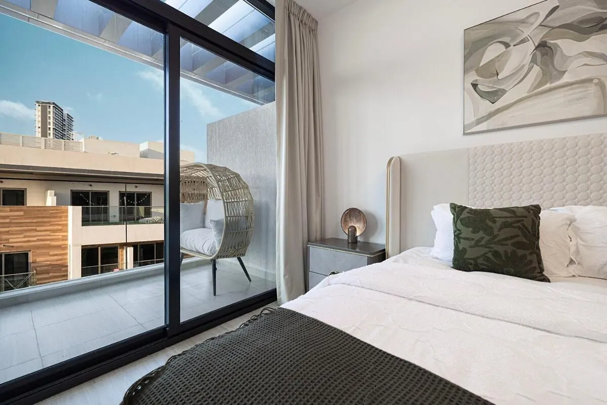 Villa Crowned Luxe 2Bed Jvc Dubái Emiratos Árabes Unidos