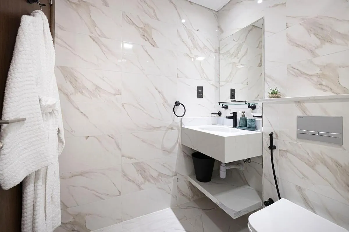 Сasa de vacaciones Villa Crowned Luxe 2Bed Jvc Dubái Emiratos Árabes Unidos