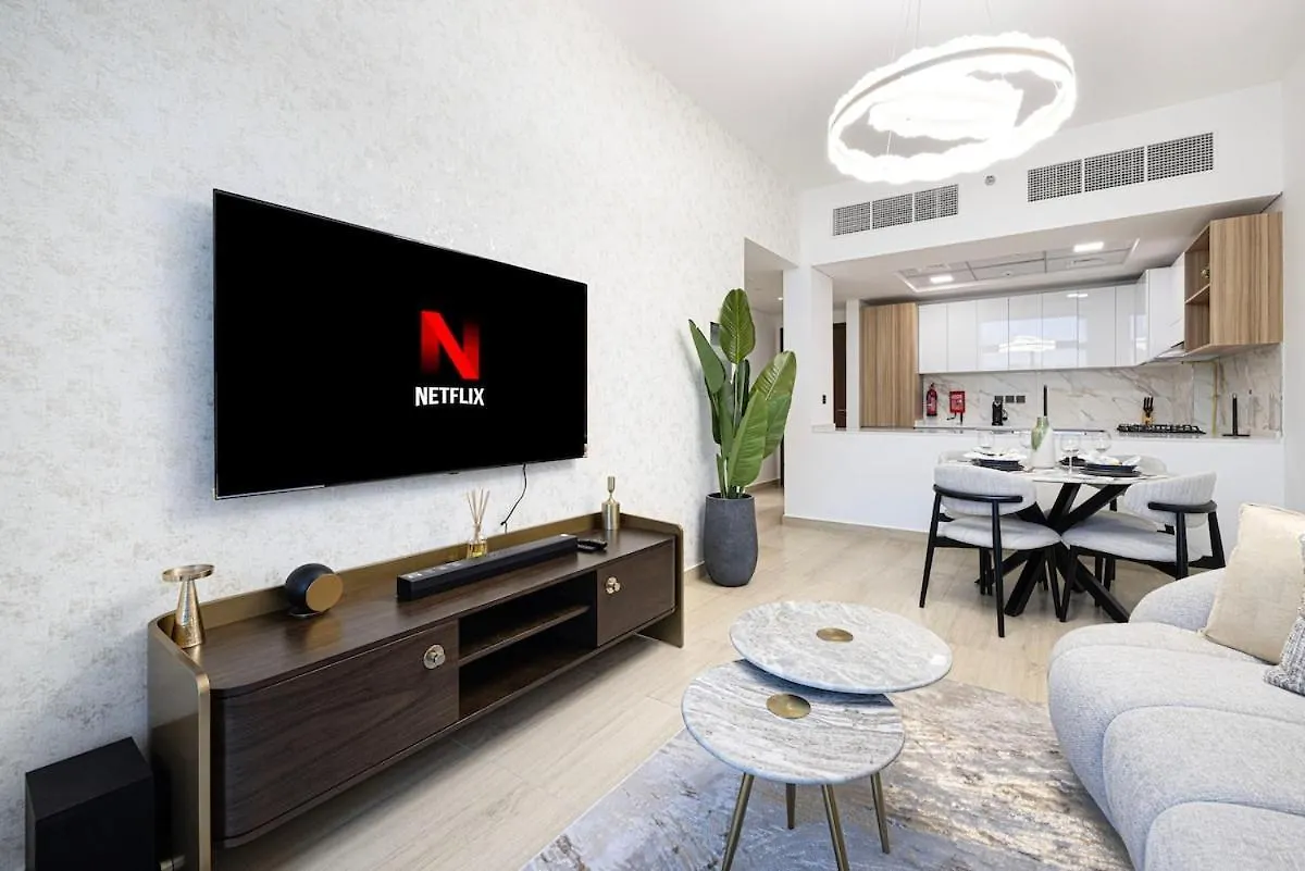 Villa Crowned Luxe 2Bed Jvc Dubái 0*,  Emiratos Árabes Unidos