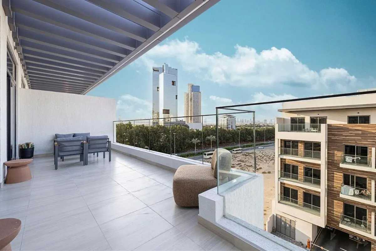 Crowned Luxe 2Bed Jvc Villa Dubai