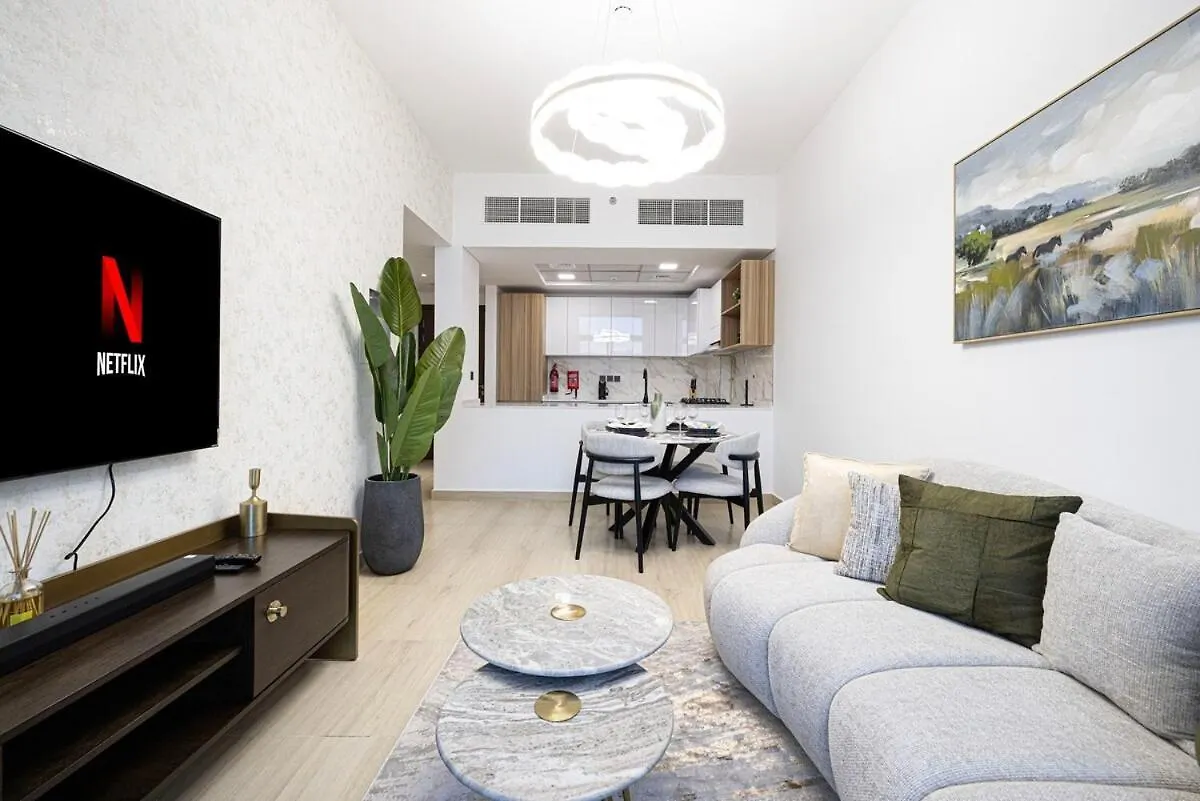 Crowned Luxe 2Bed Jvc Villa Dubai